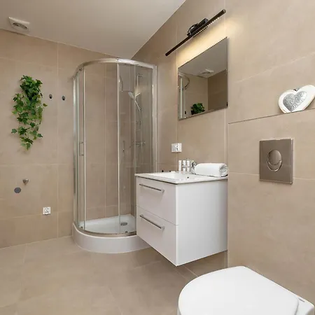 Nowoczesne Przybyly By Renters Apartamento